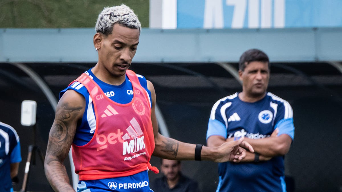 Matheus Pereira veste a camisa 10 do Cruzeiro e é visto pela diretoria como peça essencial do elenco (foto: Gustavo Aleixo/Cruzeiro)