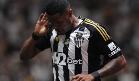 Especulado no Corinthians, atacante do Atlético manda recado no Instagram