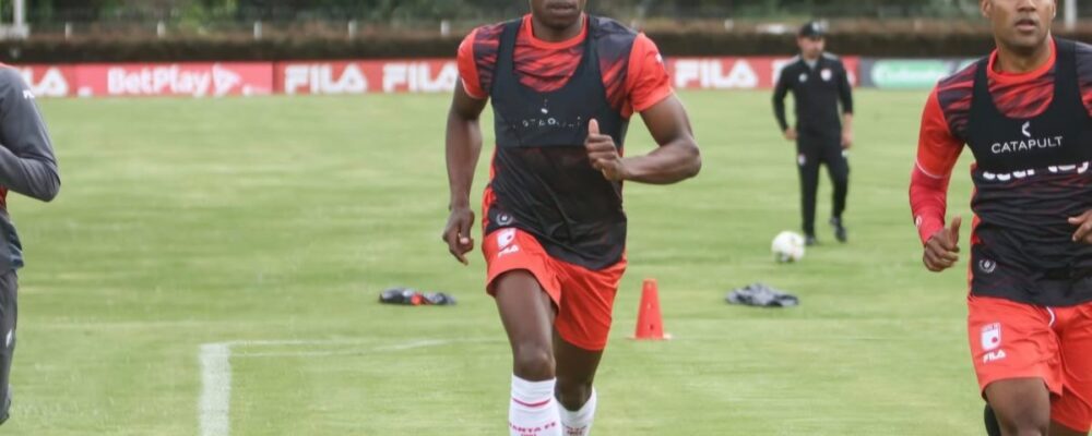 Ex-Cruzeiro é oficializado em time colombiano e disputará a Libertadores