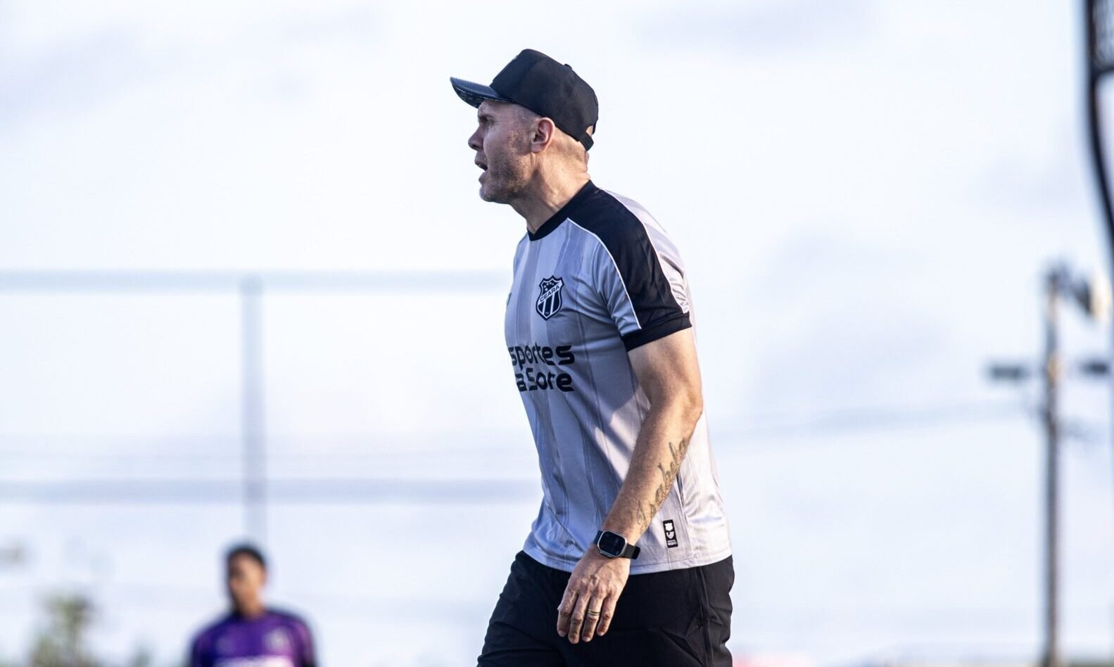 Mozart em treino do Ceará (foto: Felipe Santos/Ceará)