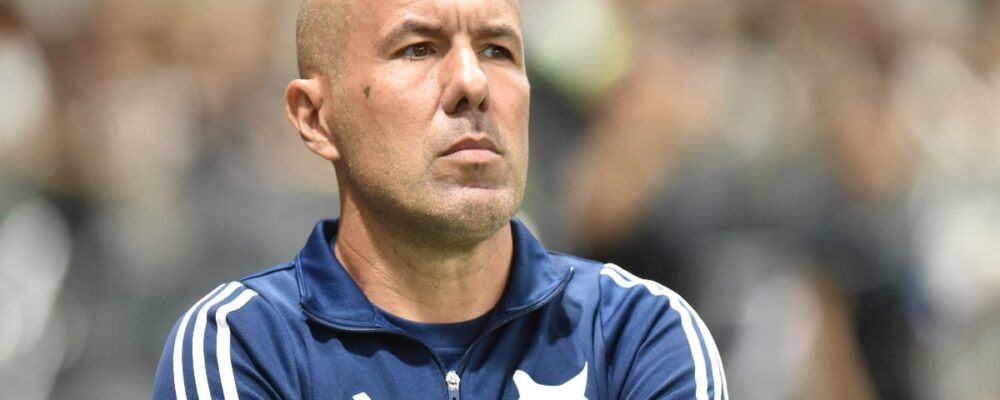 Ex-técnico do Cruzeiro, Leonardo Jardim toma decisão sobre proposta de clube