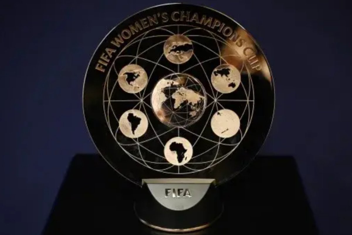 Troféu da Copa das Campeãs de Clubes (foto: Divulgação/Fifa)