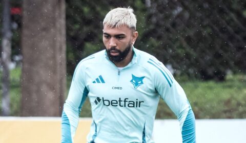Gabigol é negociado pelo Cruzeiro exatamente um ano após anúncio ‘midiático’