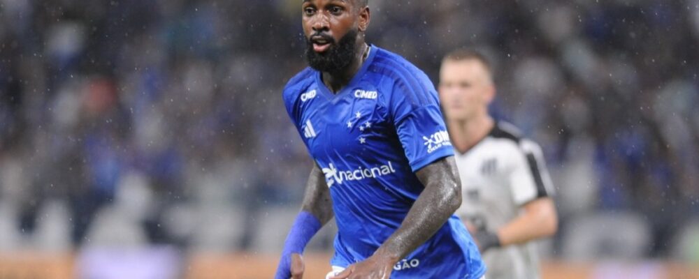 Gerson avalia estreia no Cruzeiro e projeta clássico contra Atlético