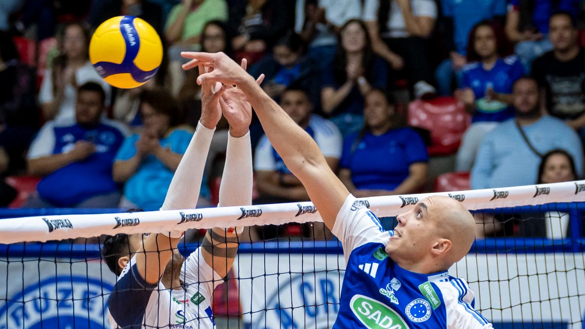 Cruzeiro venceu JF Vôlei por 3 sets a 1 na estreia na Superliga Masculina de Vôlei 2025/26 (foto: Agência i7/Cruzeiro)