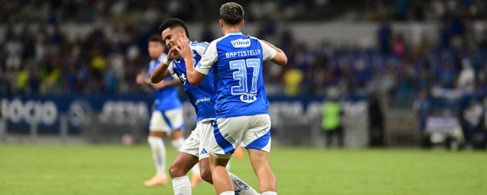 Joia do Cruzeiro faz 1º gol como profissional; veja vídeo