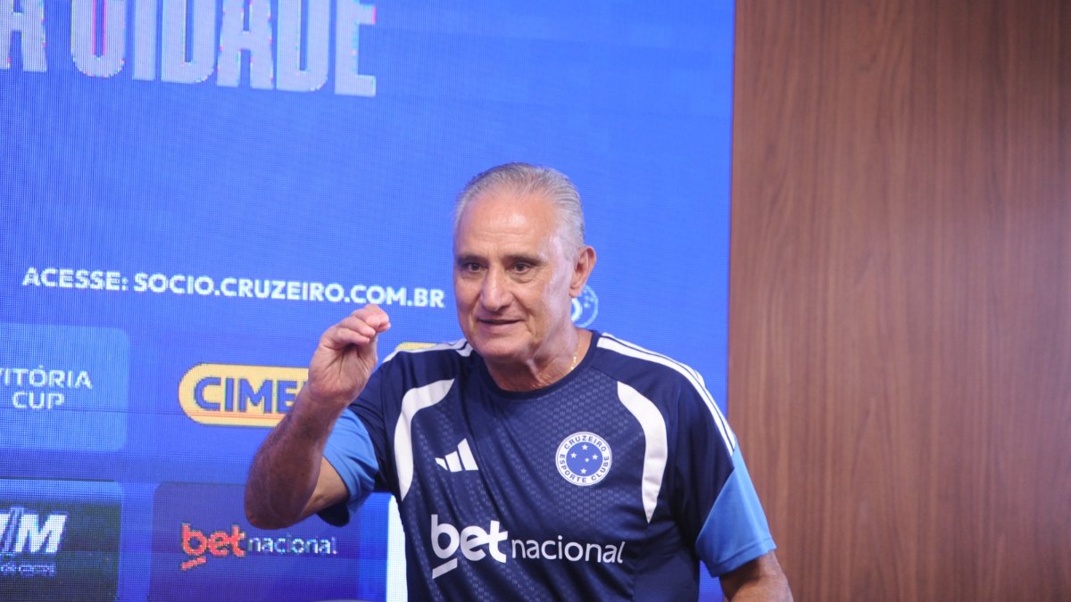 Tite, novo técnico do Cruzeiro, em apresentação (foto: Alexandre Guzanshe/EM/D.A Press)