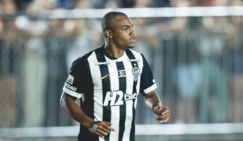 Jovem lamenta empate, mas celebra estreia pelo Atlético na cidade natal