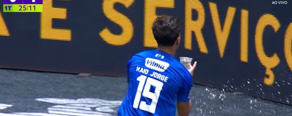 Lance de Kaio Jorge em Atlético x Cruzeiro ganha repercussão internacional