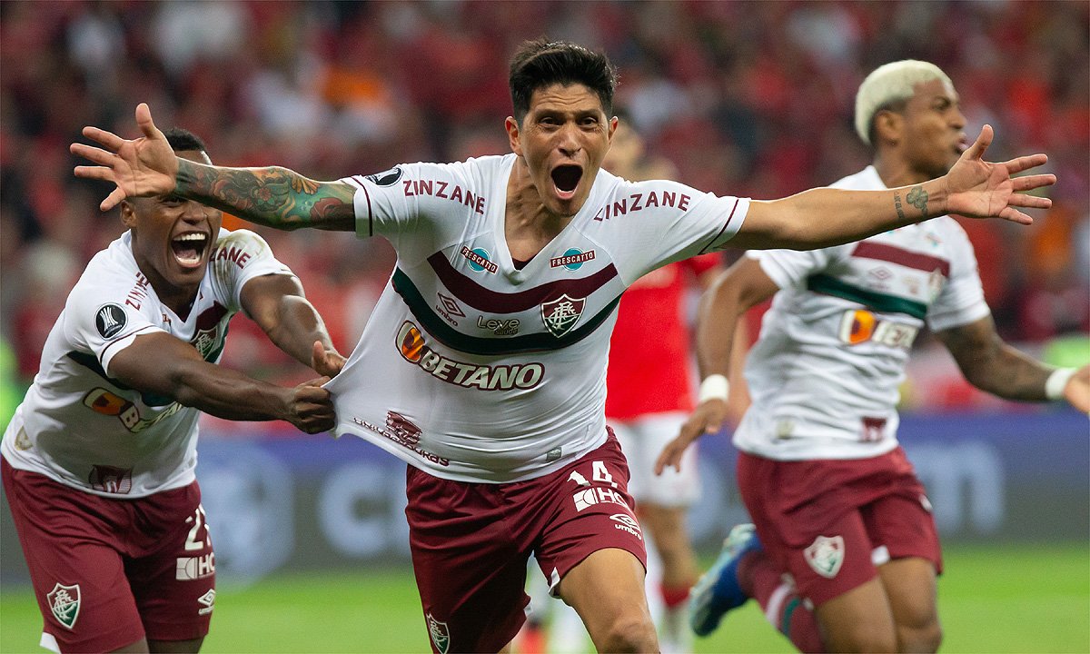 Cano, atacante do Fluminense, comemora gol contra o Internacional (foto: MARCELO GONÇALVES/FLUMINENSE FC)