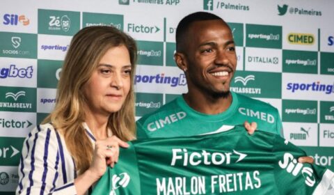 Marlon Freitas é apresentado no Palmeiras e relembra episódio da ‘piscadinha’