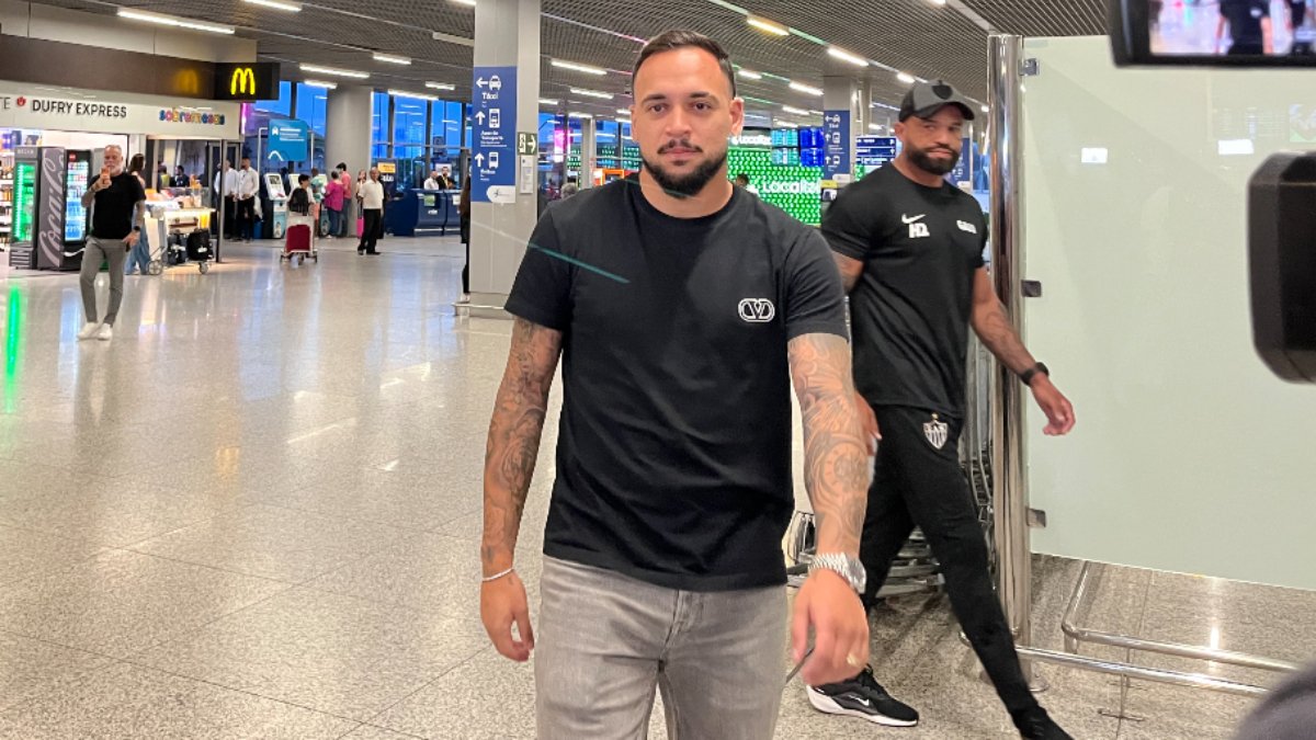 Maycon, reforço do Atlético, no Aeroporto Internacional de Belo Horizonte (foto: Izabela Baeta/No Ataque)