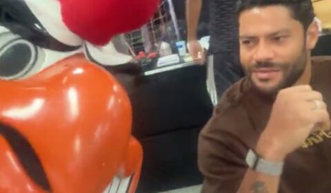 O dia seguinte de Hulk ao imbróglio com Atlético tem café da manhã com elenco