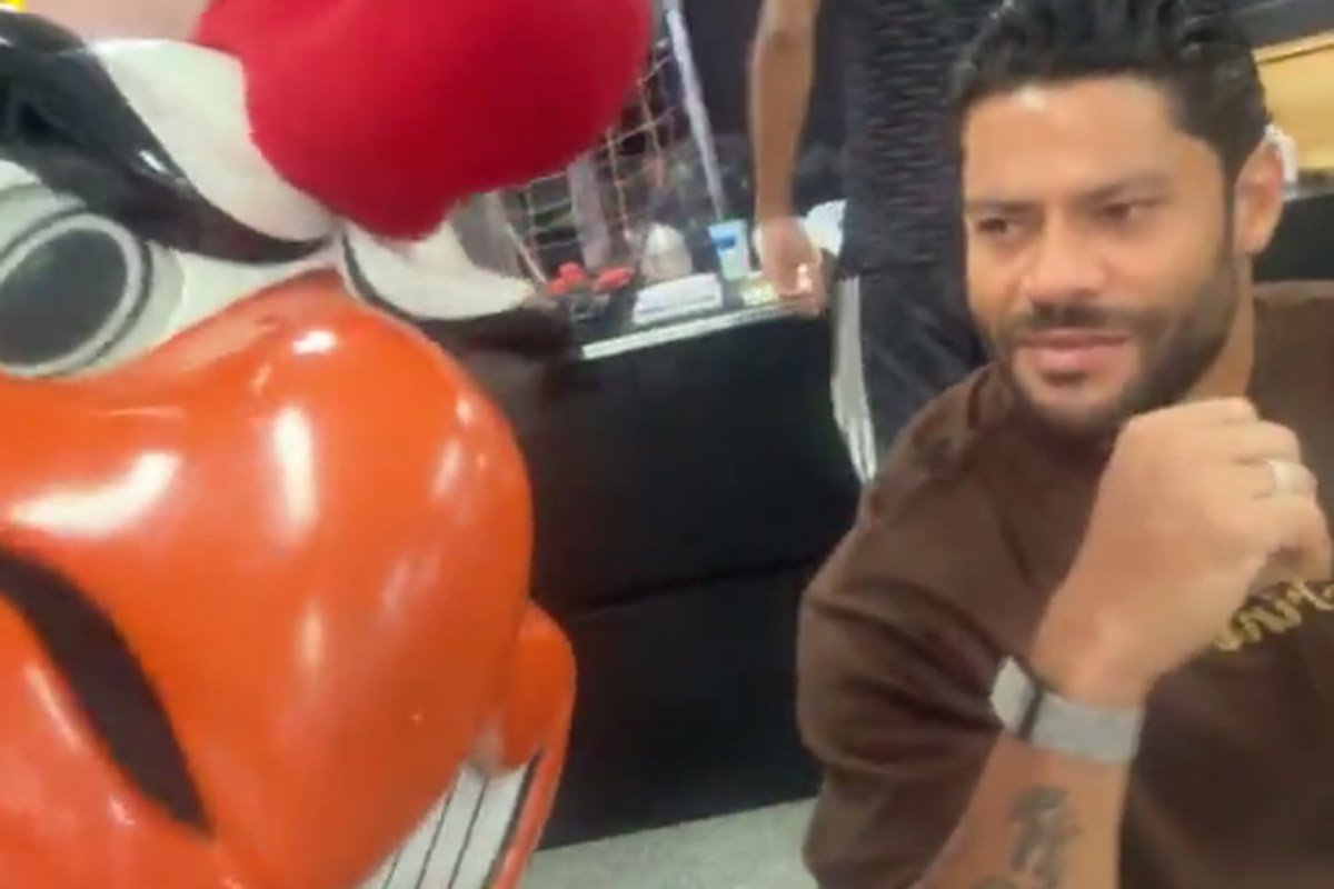 Galo Doido e Hulk em café da manhã no Atlético (foto: Reprodução)