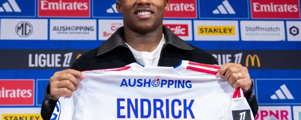 O que Endrick falou do Palmeiras e de Abel na chegada ao Lyon?