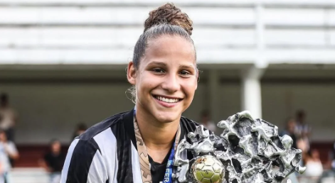 Palmeiras contrata meio-campista após 2025 de destaque no Botafogo