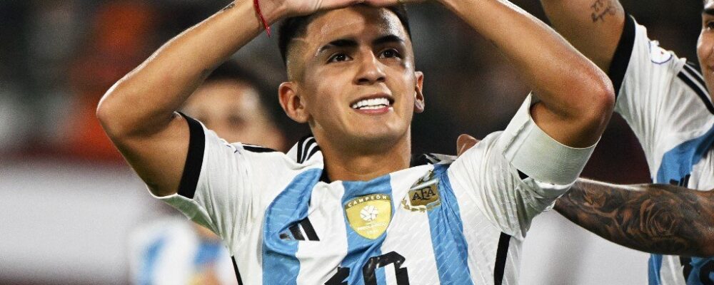 Palmeiras prepara investimento por Almada, mas valor assusta