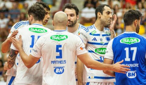 Ponteiro desencanta com 6 aces, e Cruzeiro atropela JF Vôlei na Superliga