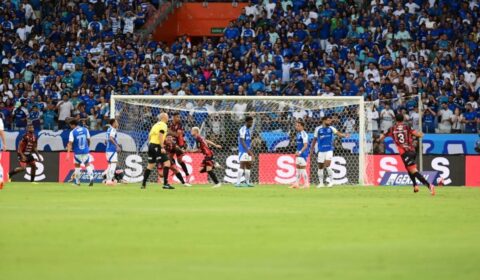 Pouso Alegre marca golaço para abrir o placar contra Cruzeiro; assista