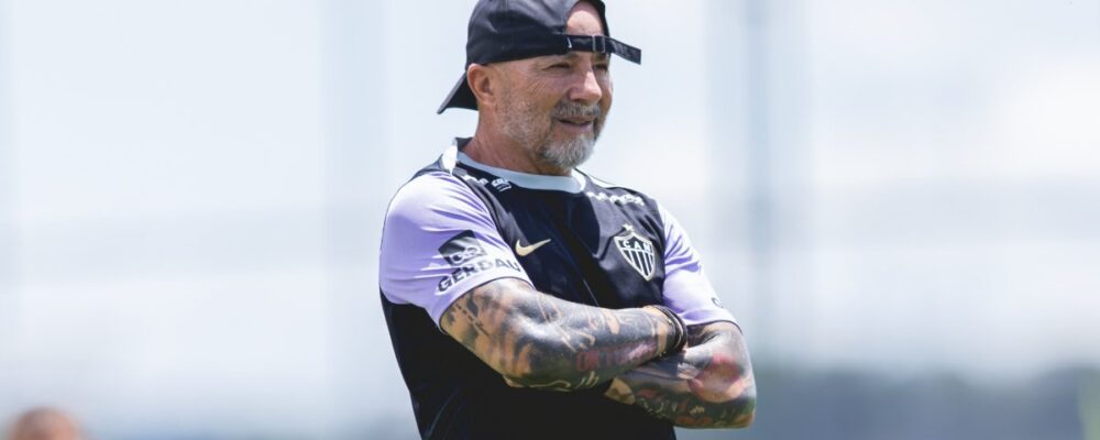 Sampaoli define escalação do Atlético para primeiro duelo de 2026