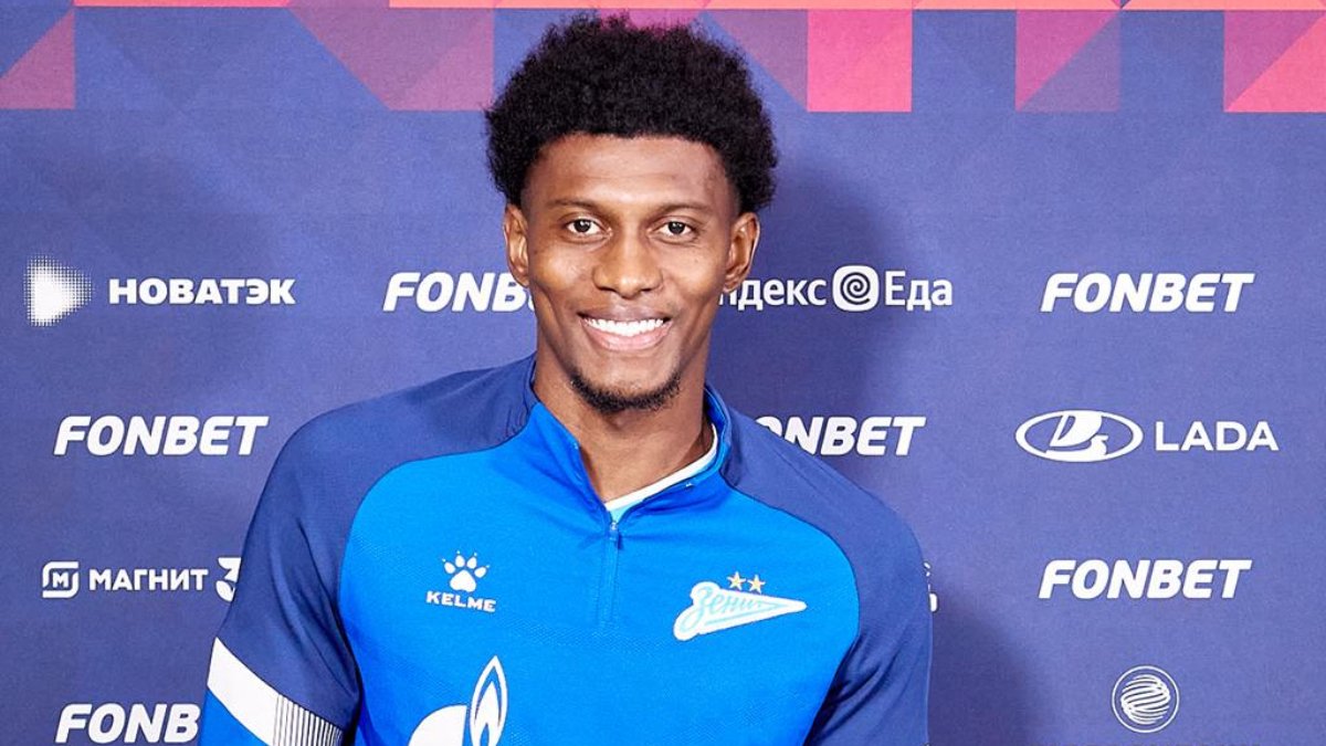 Mateo Cassierra, centroavante do Zenit (foto: Divulgação/Zenit)