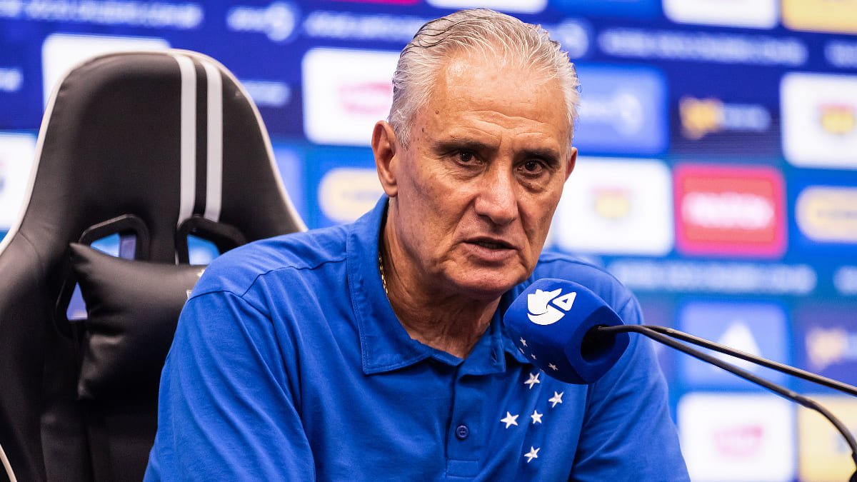 Tite, técnico do Cruzeiro, em entrevista coletiva (foto: Gustavo Aleixo/Cruzeiro)