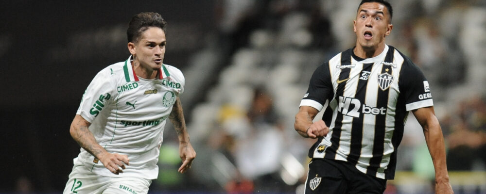 Torcida do Palmeiras detona jogador por atuação contra o Atlético