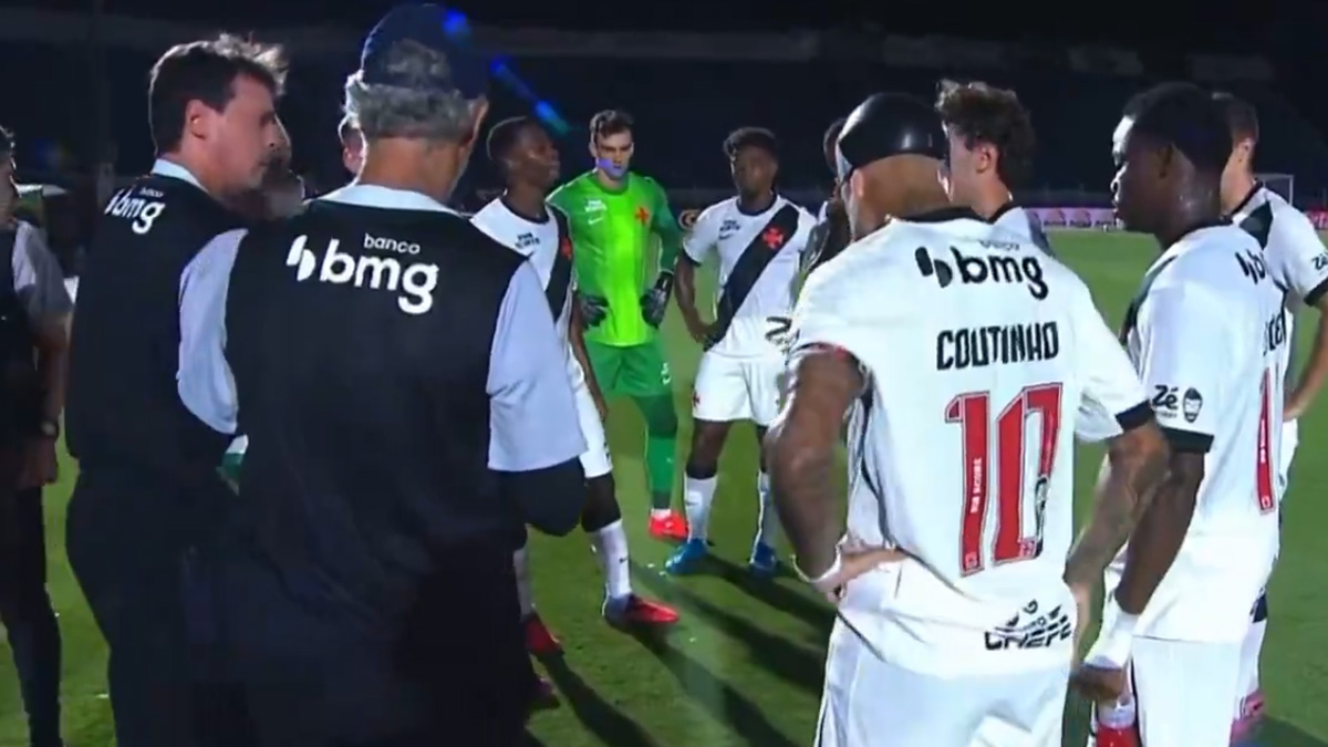 Fernando Diniz deu bronca nos jogadores do Vasco (foto: Reprodução/Sportv)