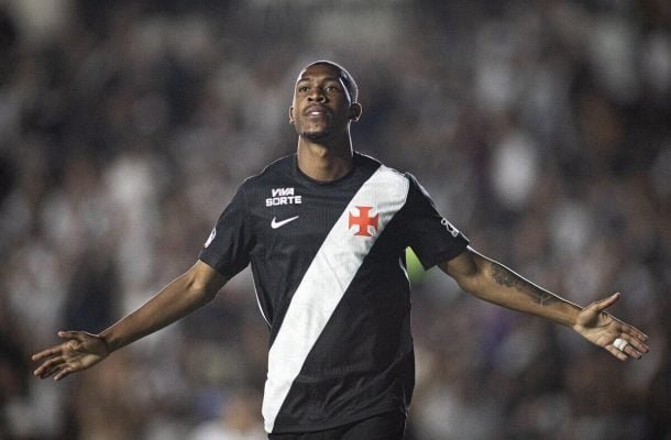 Vasco: Rayan não joga clássico contra o Flamengo por negociação com time inglês