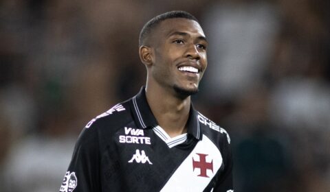 Vasco vende Rayan a ex-time de atacante do Cruzeiro por valor recorde, diz jornalista