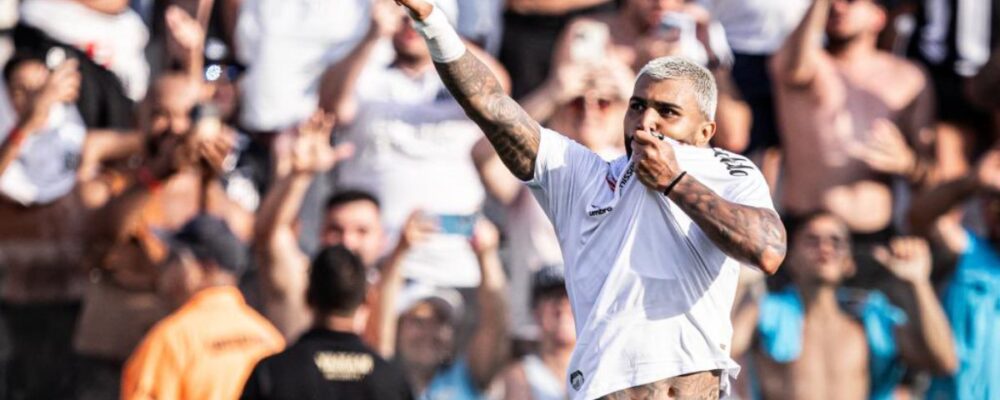 Vídeo: emprestado pelo Cruzeiro, Gabigol marca na reestreia pelo Santos