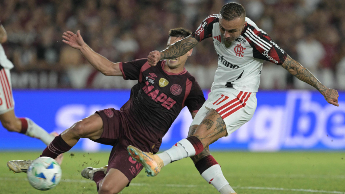 Lance do jogo entre Flamengo e Lanús pela Recopa Sul-Americana - (foto: JUAN MABROMATA/AFP - 19/2/2026)