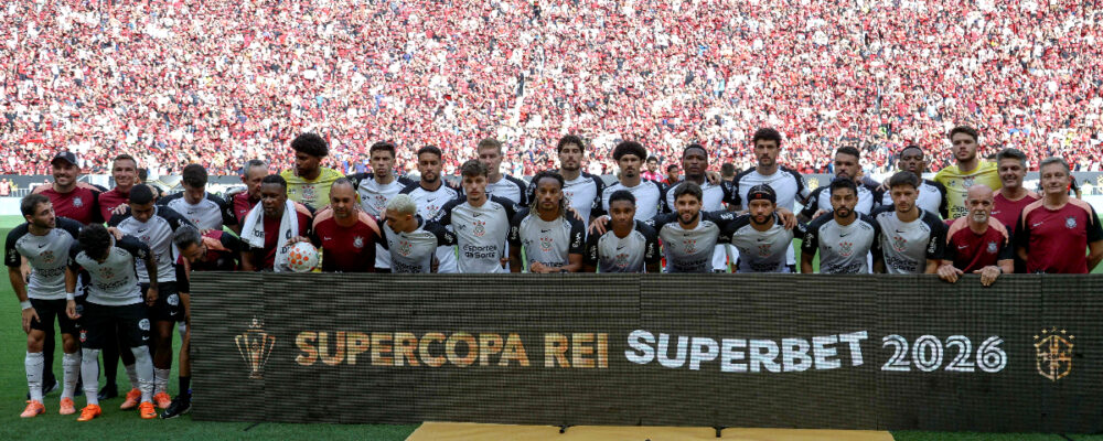 A premiação do Corinthians pelo título da Supercopa do Brasil