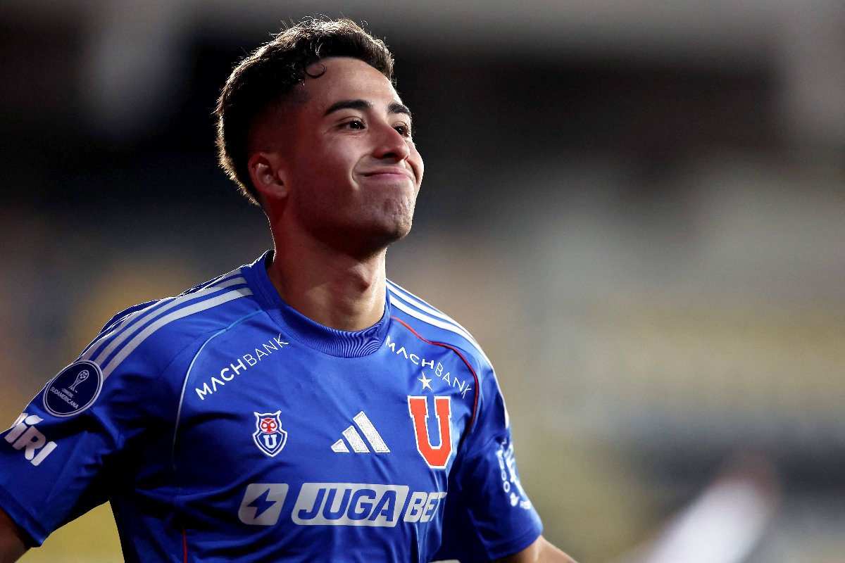 Lucas Assadi, meia-atacante da Universidad de Chile (foto: Javier Torres/AFP)