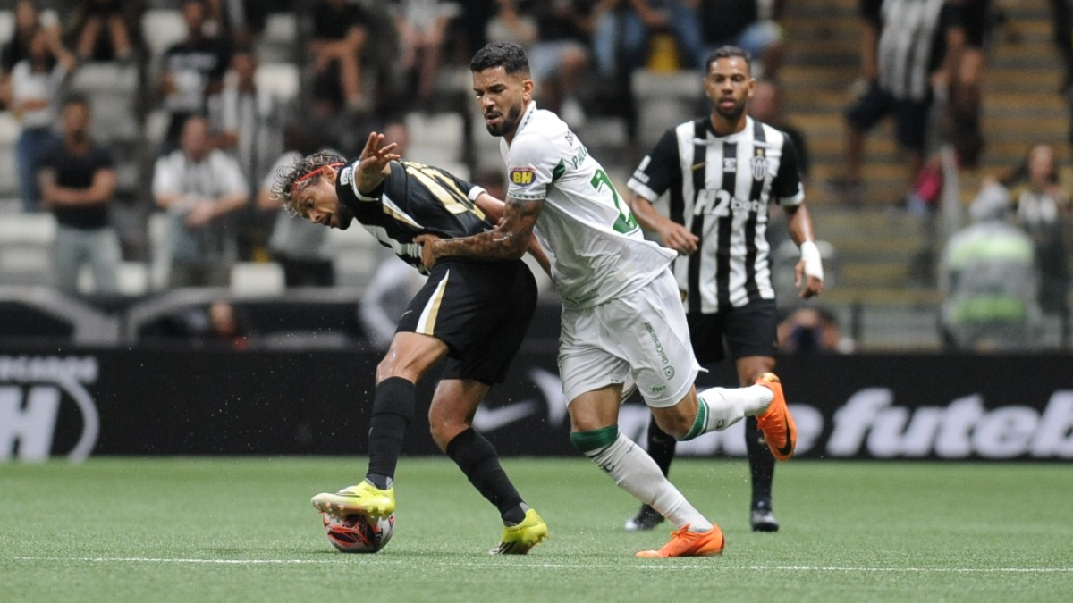 Jogo de ida da semifinal do Mineiro entre Atlético e América (foto: Alexandre Guzanshe/EM/D.A Press)