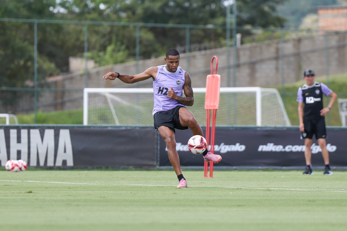 Júnior Santos durante treinamento do Atlético na Cidade do Galo (foto: Daniela Veiga/Atlético)