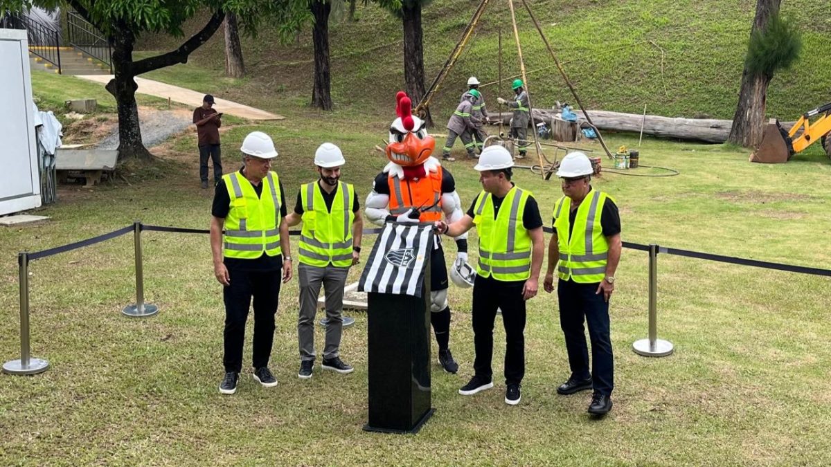 Lançamento da pedra fundamental das obras em prol das categorias de base do Atlético (foto: Lucas Bretas/No Ataque)