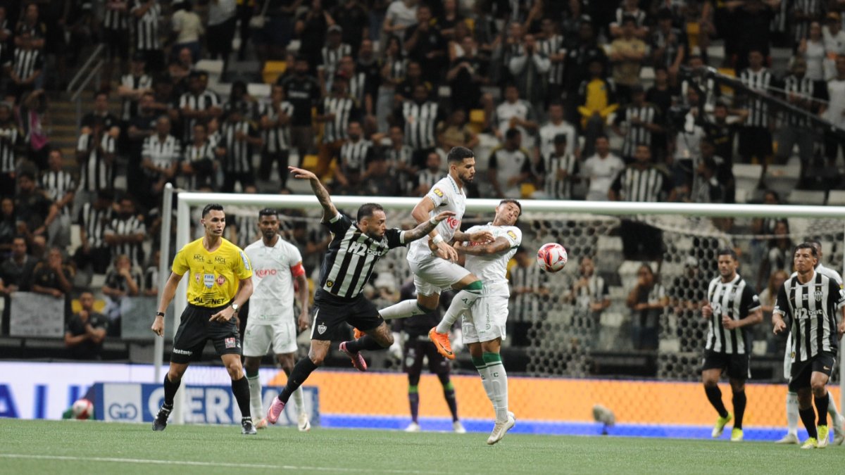 Atlético em jogo do Mineiro contra o América (foto: Ramon Lisboa/EM/D.A. Press)