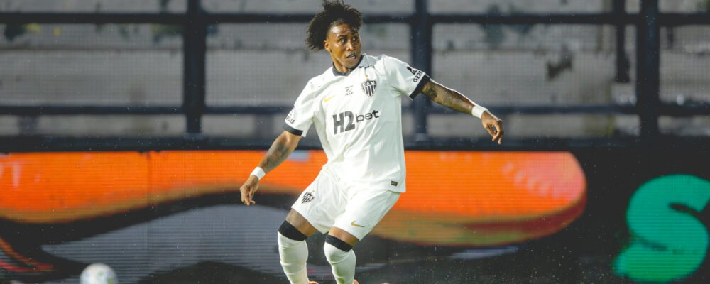 Auxiliar do Atlético aposta fichas em Preciado: ‘Torcedor pode ficar tranquilo’