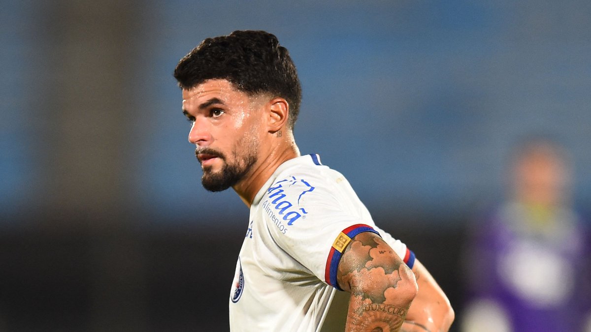 Cauly em ação pelo Bahia (foto: DANTE FERNANDEZ / AFP)