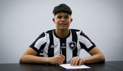 Bruno Samudio assina contrato profissional com Botafogo