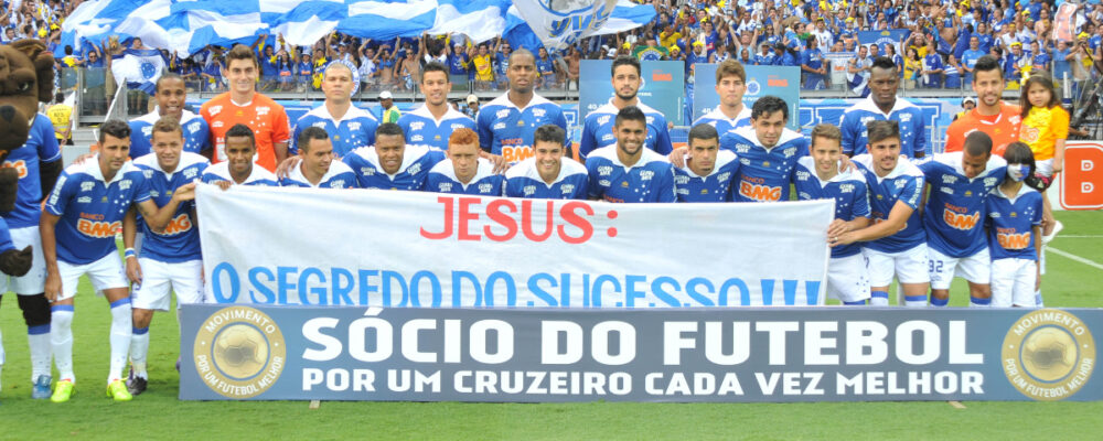 Campeão brasileiro pelo Cruzeiro em 2013 anuncia aposentadoria