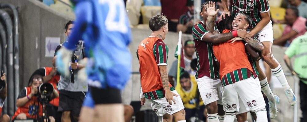 Com um a menos, Fluminense vence clássico contra o Botafogo pelo Brasileiro