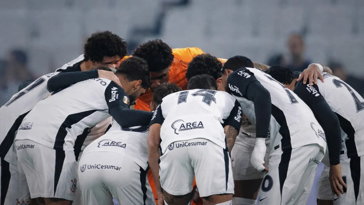 Cantor sertanejo critica atuação do Corinthians no Brasileiro