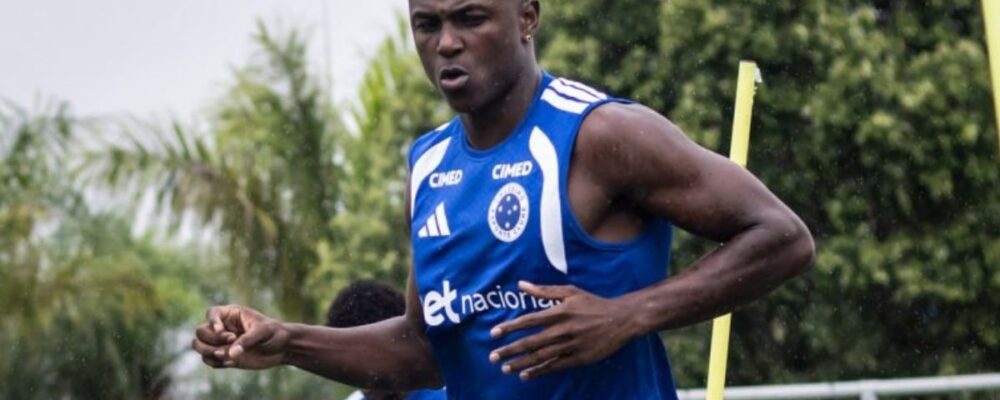 Cruzeiro tem três novidades em treino às vésperas da semifinal do Mineiro