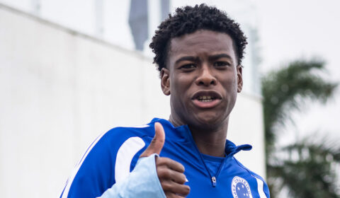 Cruzeiro vai ao mercado em busca de zagueiro? Diretor responde