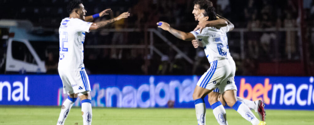 Cruzeiro vence Pouso Alegre e abre vantagem na semifinal do Campeonato Mineiro