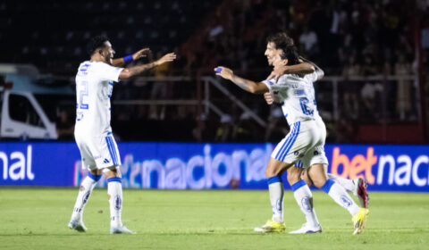 Cruzeiro vence Pouso Alegre e abre vantagem na semifinal do Campeonato Mineiro