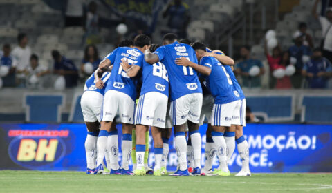 Destaque do Cruzeiro faz pedido para árbitros: ‘Comecem a dar coletiva’