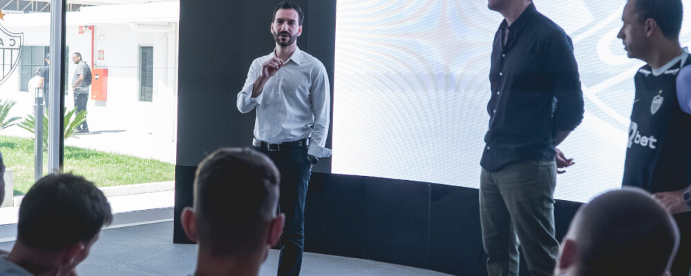 Diretoria do Atlético se reúne com jogadores após queda de Sampaoli